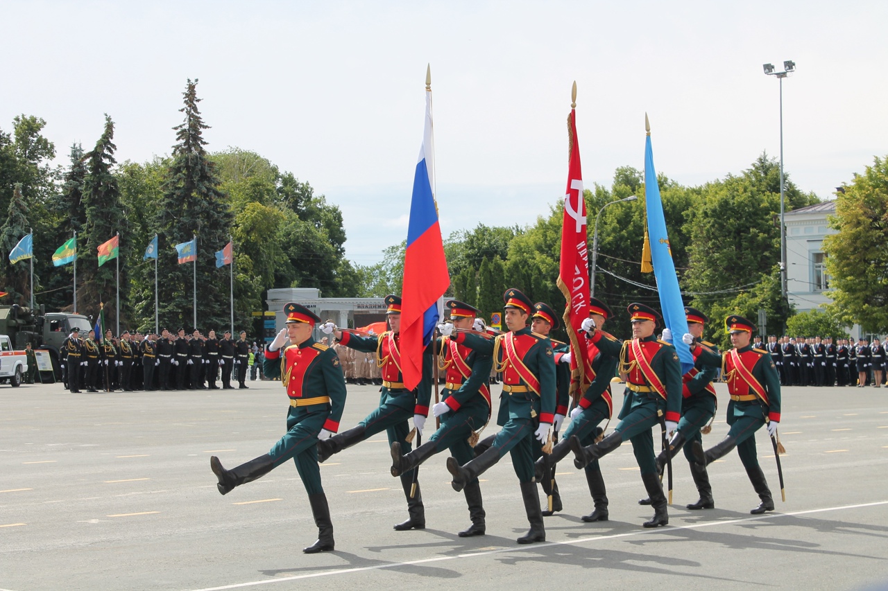 День победы в ульяновске фото