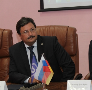 в. николай кропачев спбгу. эскиндаров михаил абдурахманович. виктор блажеев ректор. новоселов владимир васильевич тюмень.